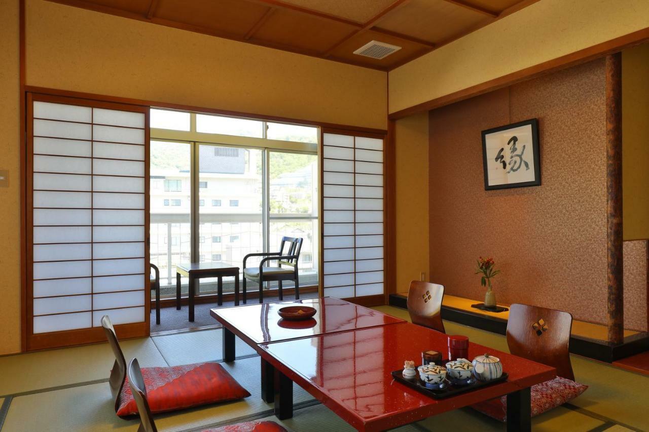 Arima Gyoen Hotel Kobe Phòng bức ảnh